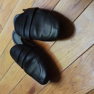 BORN cayo penny loafer mule. Black. Size 9.